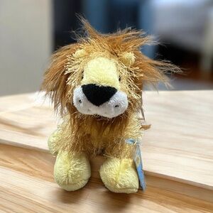 GANZ Webkinz Virtual Pet Lion Brand New With Tag and Unused Code First Edition